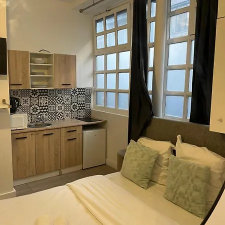 Petit Pour Couples Apartment